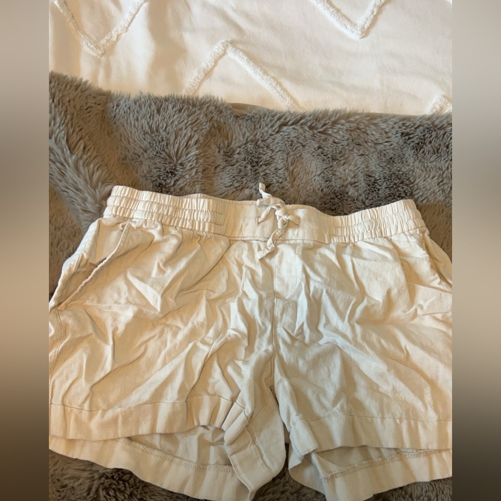 Old Navy size L beige linen tie short